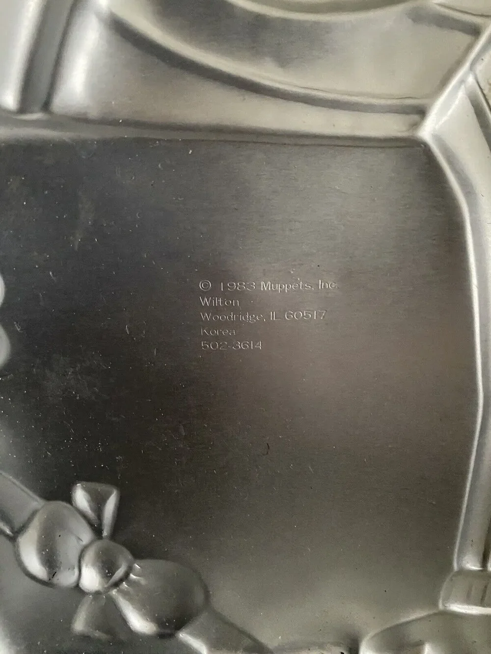 ERNIE SHAPED CAKE PAN 1983 WILTON 2105-3173 with instructions
